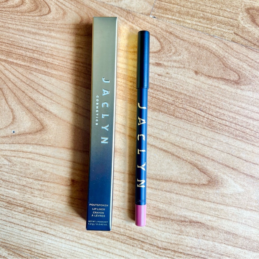 Jaclyn set of liquid lipstick and lip pencil - Picture 4 of 7